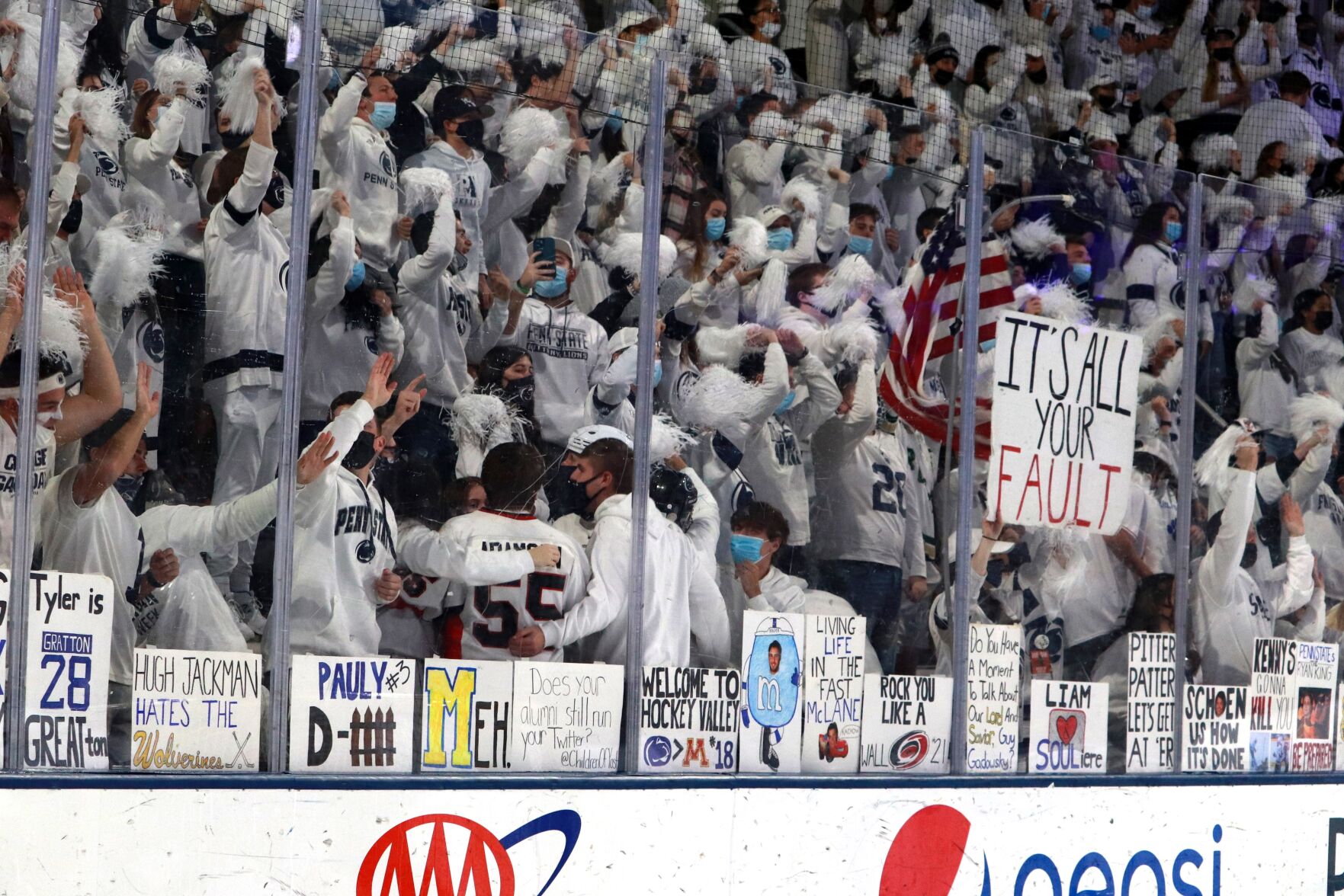 Men's Ice Hockey vs Michigan_Student Section Celebrate